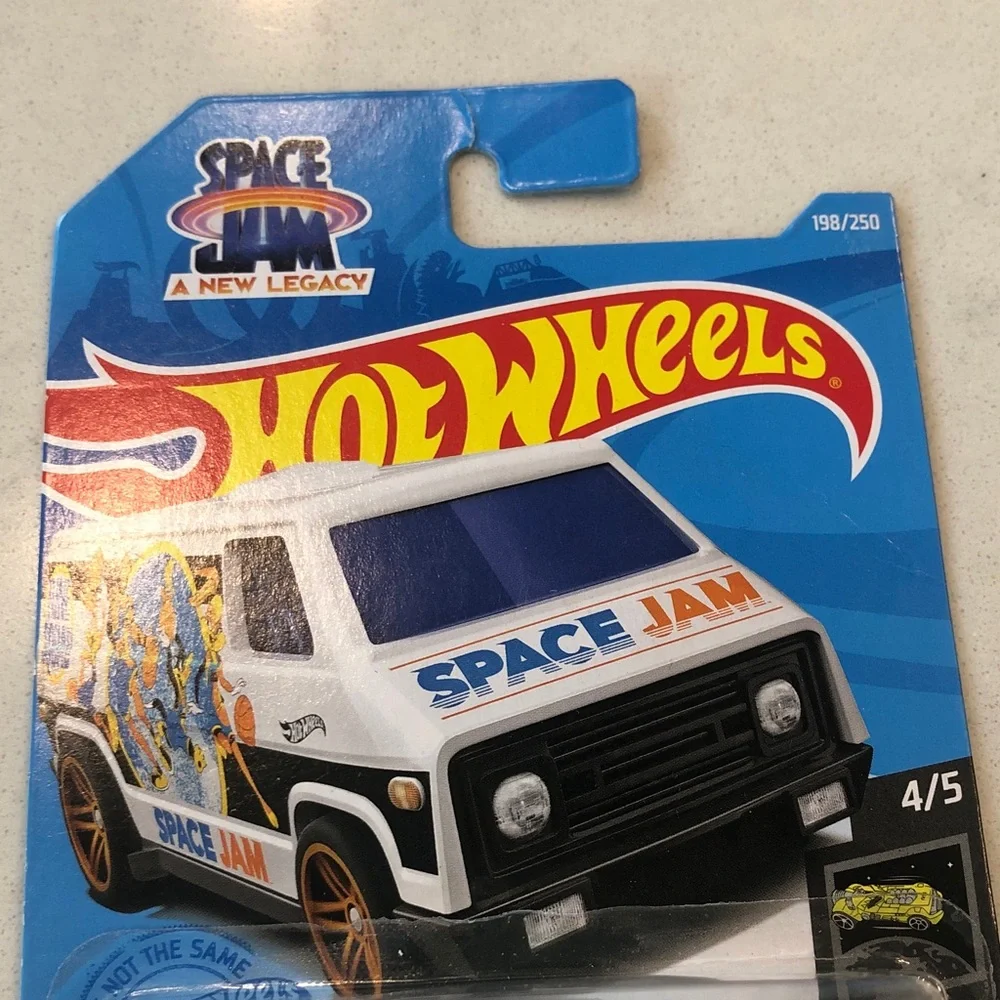 Space Jam 70s Van - White and Black